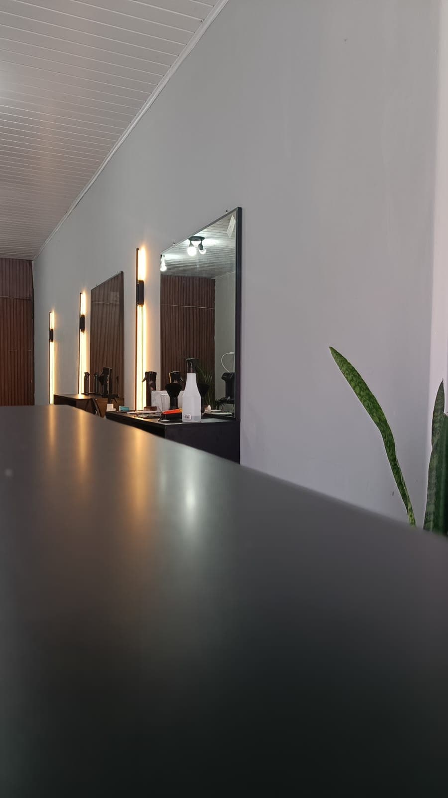 Área de recepção da URUS Barbearia